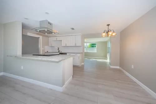 Nina's Ultimate Cleaning Service - - Photo 2