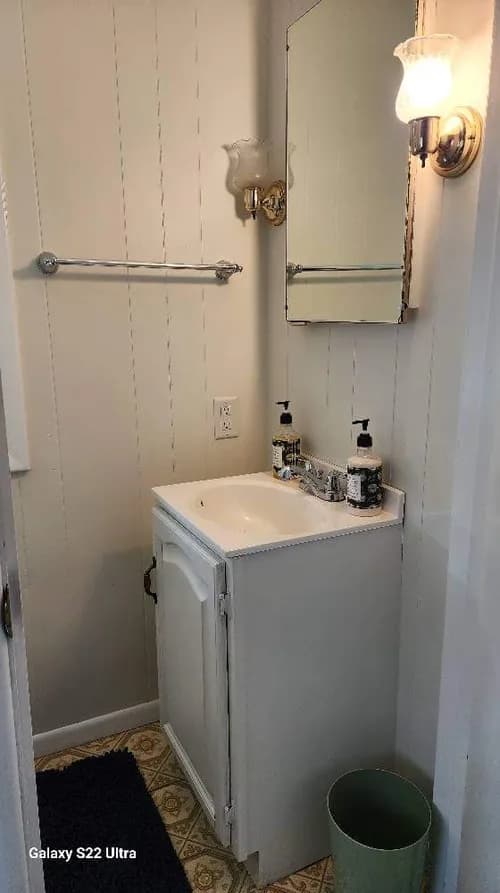 Nooks & Crannies Cleaning Service - Photo 2