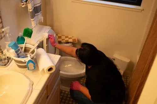 Not Your Average Cleaners - Photo 3