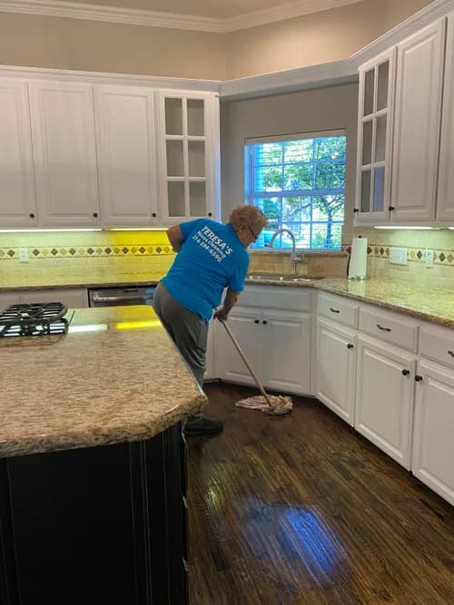 Open Hands Cleaning Services - Photo 3