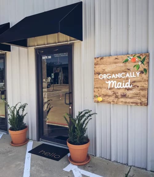 Organically Maid - Photo 2