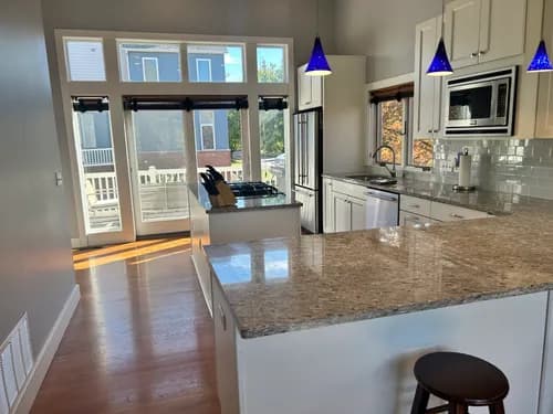 Paradise Professional Cleaning Services LLC - Photo 1