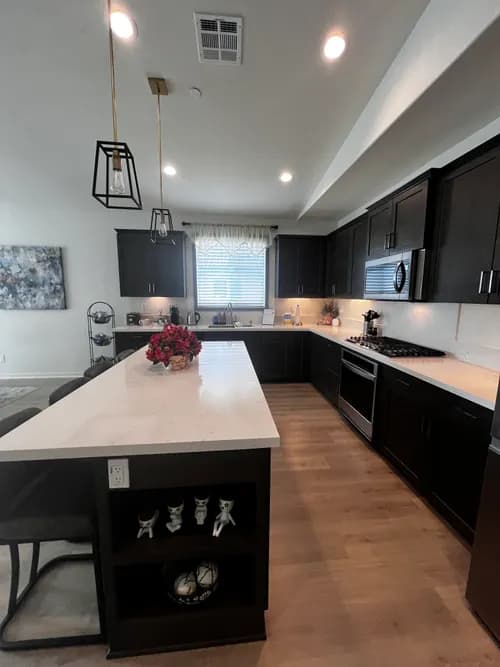 Pink's Cleaning - Photo 3