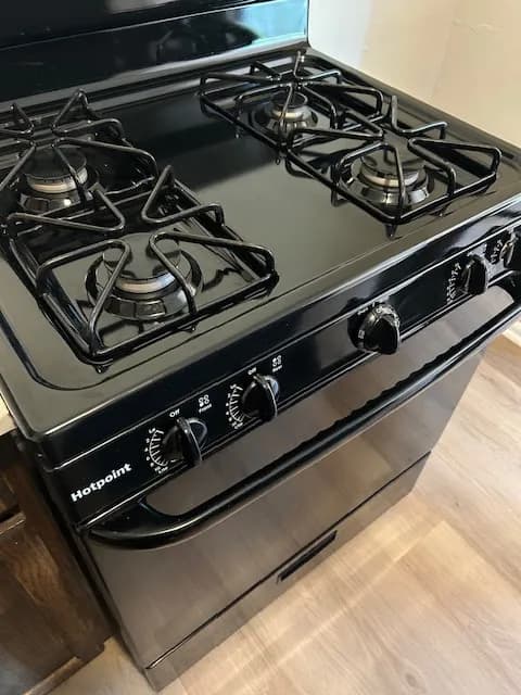 Pixie’s Cleaners LLC - Photo 1