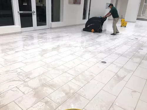 Polaris Facility Services - Commercial Cleaning Services Miami, FL | Janitorial Services in Florida | Office Cleaning Florida - Photo 3