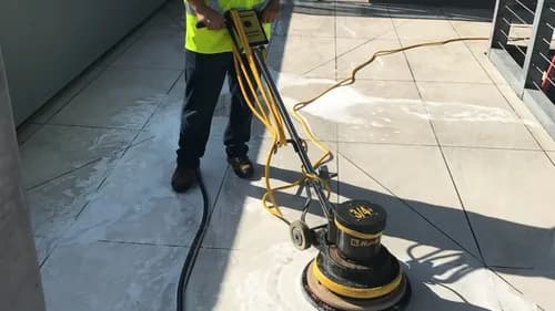 Premium Cleaning - Photo 3