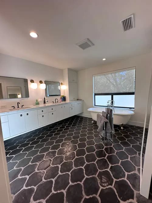 R&H CLEANING LLC - Photo 5