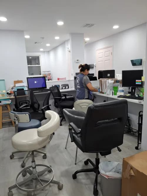 Raul Cleaning Services LLC