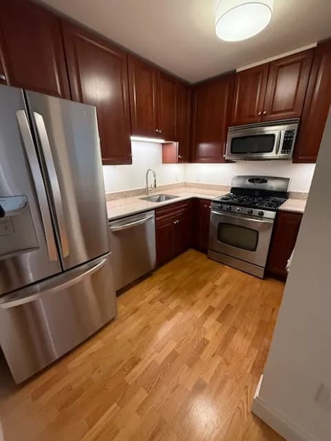 Ready Set Clean - Photo 2