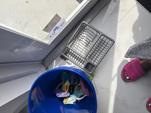 Red Quality Cleans - Photo 5