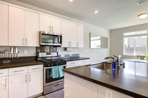 Samantha's Cleaning Service LLC - Photo 5