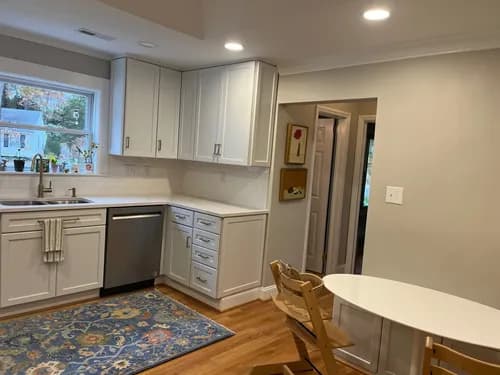 Scrub Hub Cleaners - Photo 3