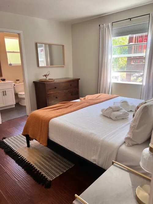 Sett Solutions - Short Term Rental Cleaning - Photo 2