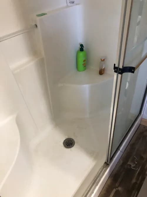 Shine Bright Cleaning Service - Photo 2