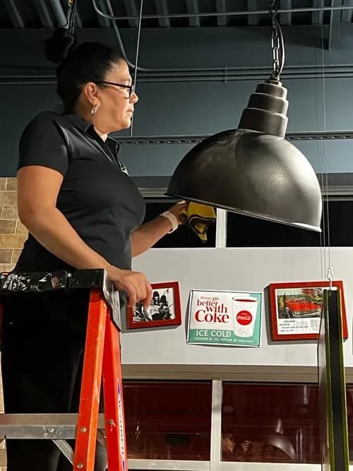 Shining Broom Cleaning Company - Photo 3