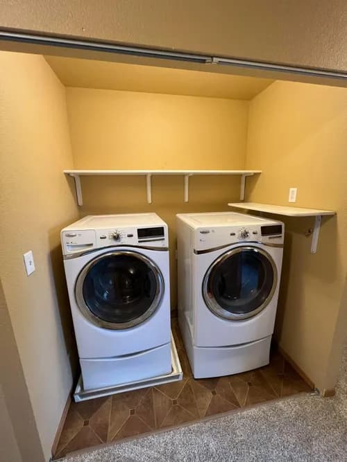 Shining Sisters Cleaning Services LLC - Photo 2