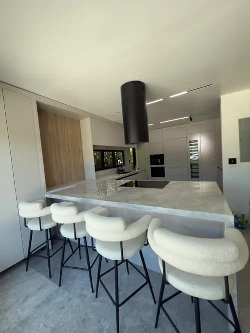 Shiny Empire Cleaning - Photo 3