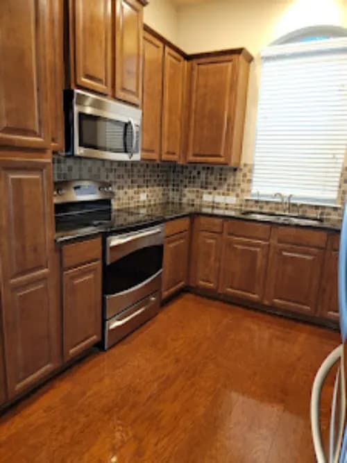 Sierra House Cleaning - Photo 3