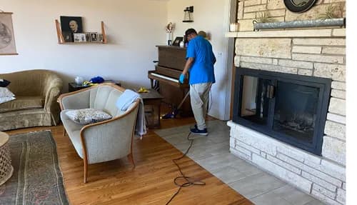 Solid commercial Cleaning