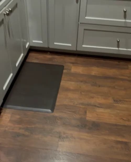 Sparkle & Shine Cleaning - Photo 4