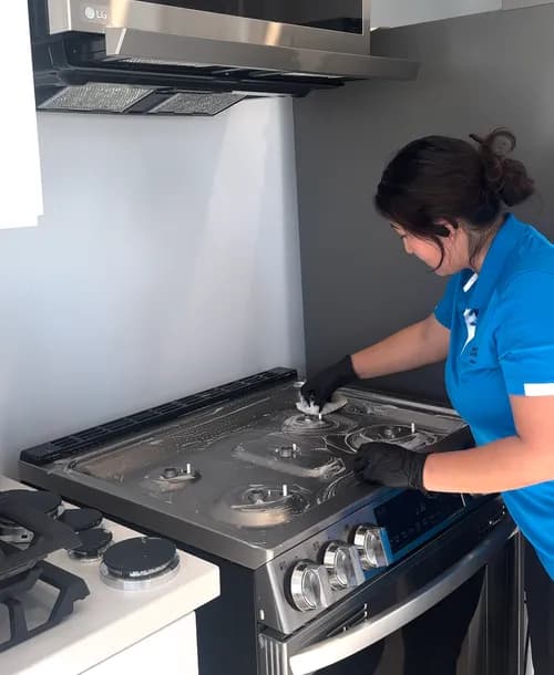 Sparkle & Shine Cleaning - Photo 3