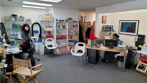 Sponge & Sparkle - Photo 2