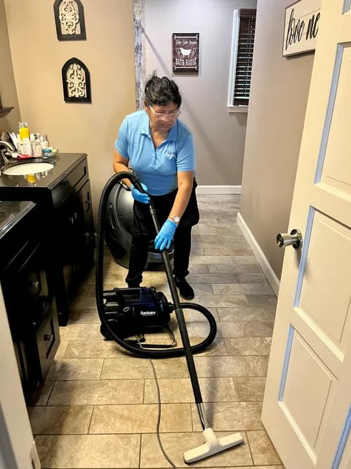 Spotless Cleaning Services - Photo 3