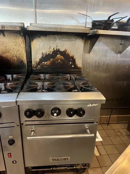 Spotless House Cleaning - Photo 3