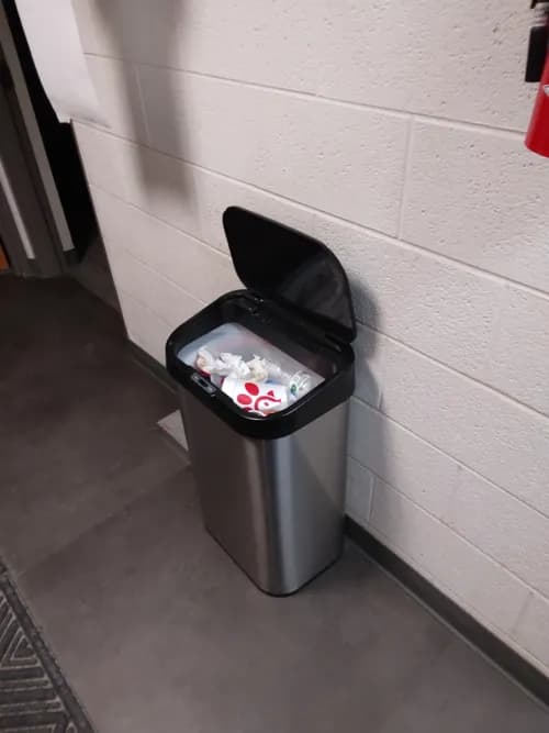 SpotNLess Cleaning Services - Photo 3