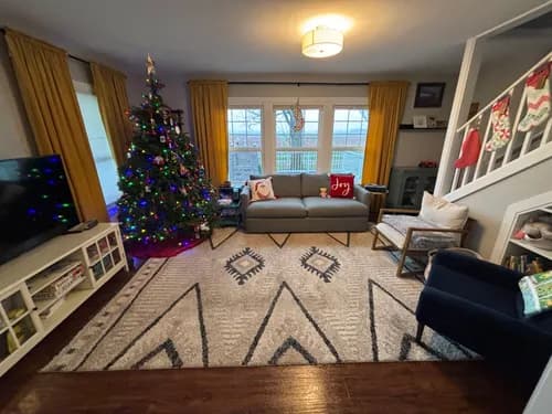 Squeegee Maids - Photo 2