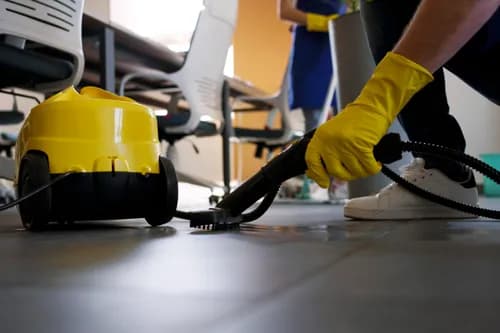 Squickly Cleaning Services - Photo 1