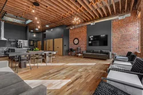 StayIn Kansas City - Photo 2