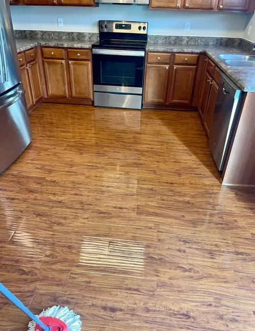 Streakless Cleaning Company - Photo 4