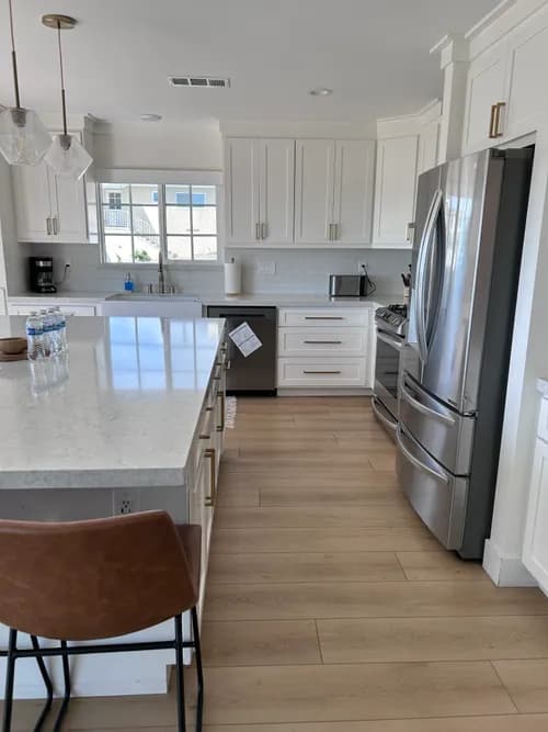 Suddenly Clean - Photo 3