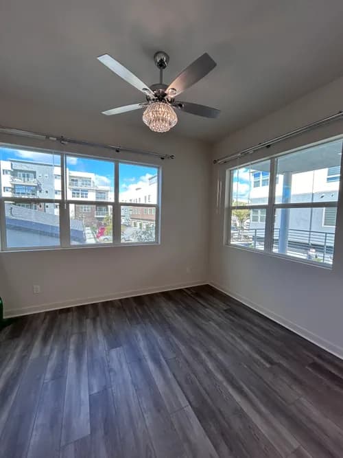 Suddenly Clean - Photo 2