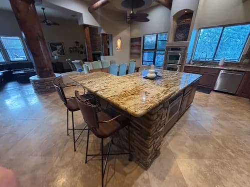 Sun Valley Cleaners - Photo 3