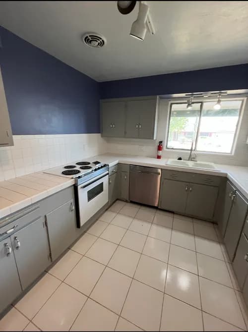 SunriseCleaningSolutions - Photo 2