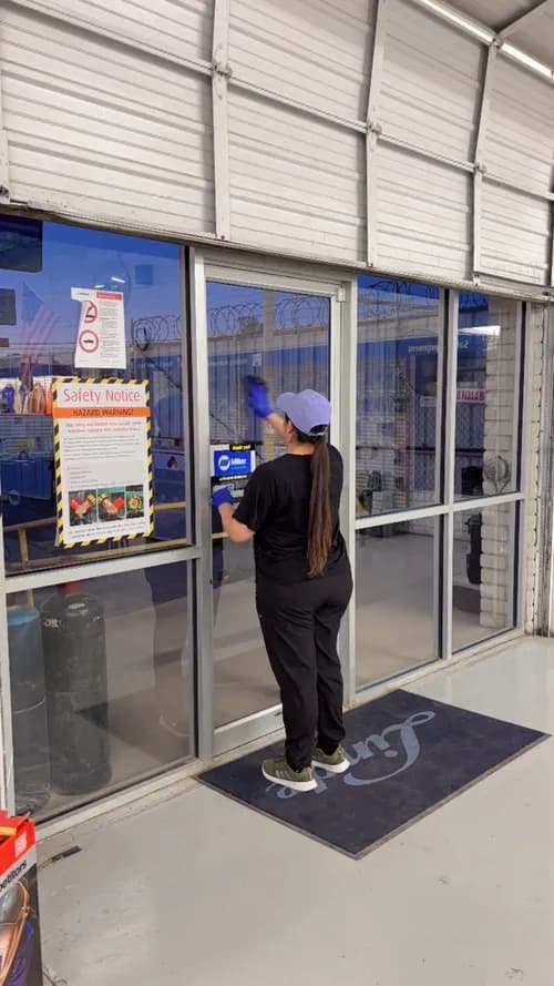 Superior Cleaning Services - Photo 2