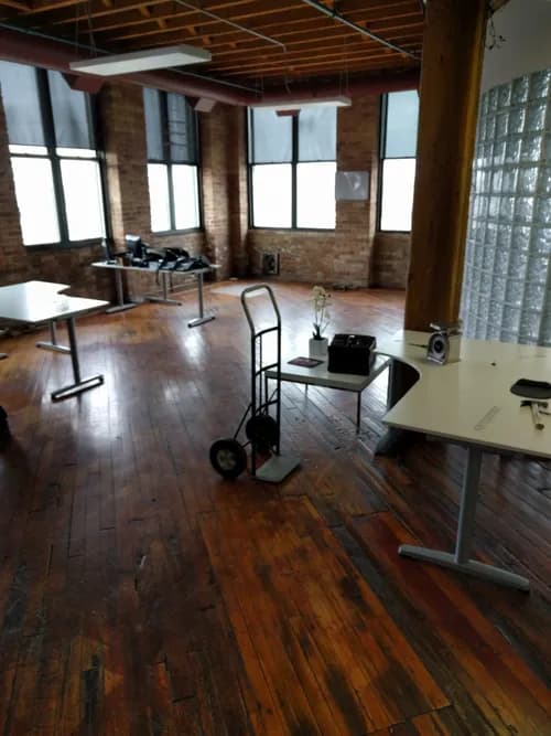 Sweep Home Chicago - Photo 3