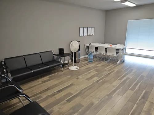 The Maids of Summit City - Photo 3