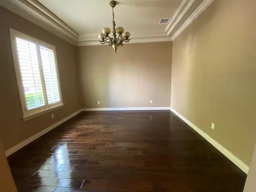 Three Cleaners - Photo 2