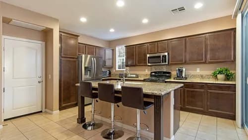 Top 2 bottom house cleaning - Photo 1