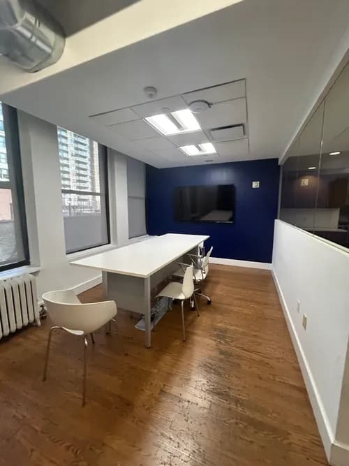 Town House Specialty Cleaning Co. - Photo 2