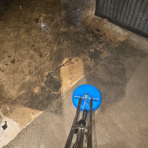 Underdogs Cleaning - Photo 3