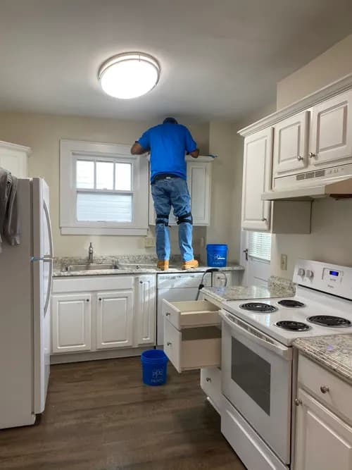 Ur Way Cleaning Services LLC - Photo 2