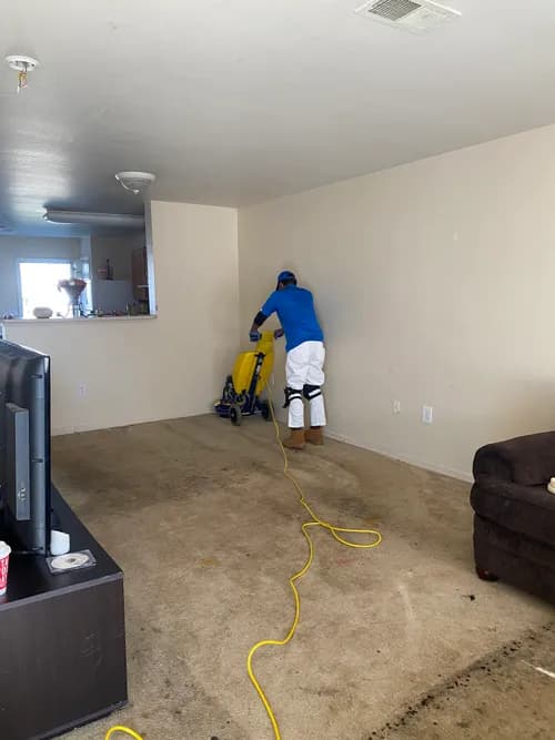 Ur Way Cleaning Services LLC - Photo 3