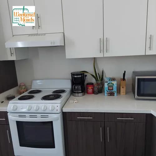 Weekend Maids - Photo 2