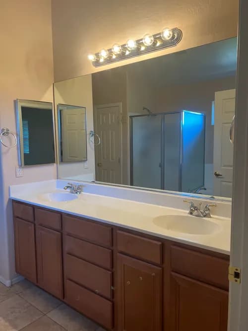 Xpress Maid Service - Photo 1